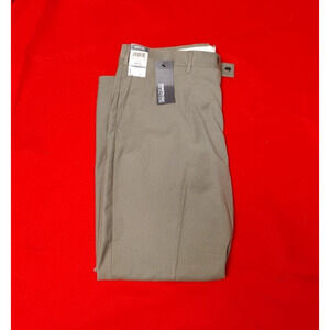 Kenneth cole reaction mens pant size 40Wx30L Beige color flat front, line dance